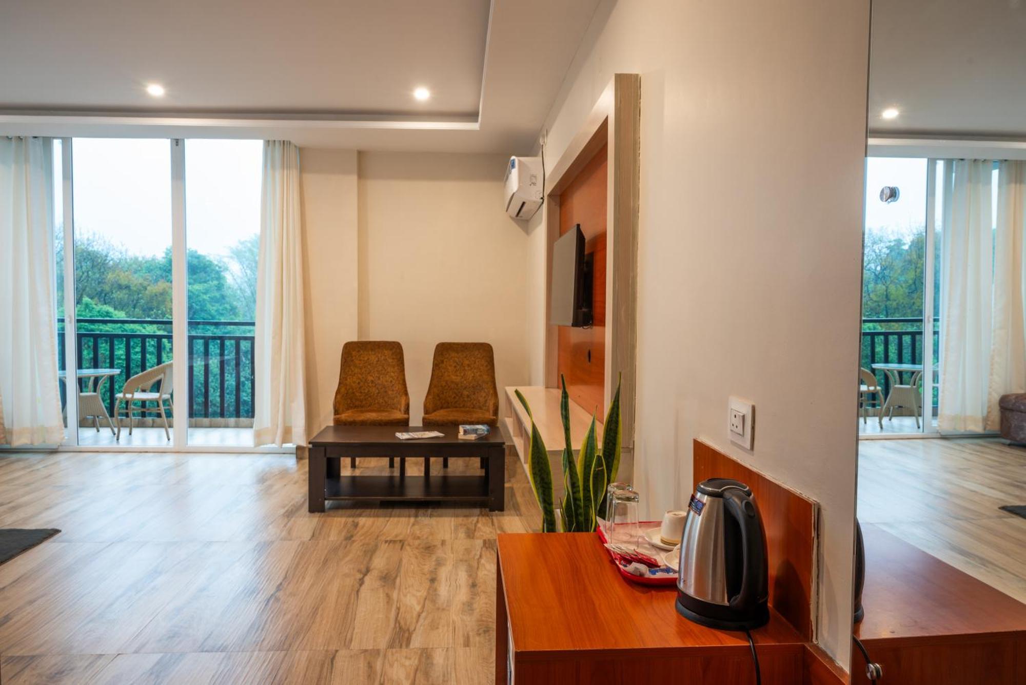Hotel Sagar Residency - Best Mountain View Hotel In Palampur Exterior photo